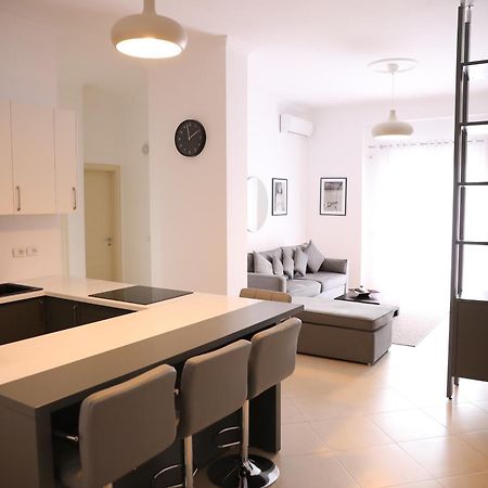 Square View Apartment Vlorë 외부 사진