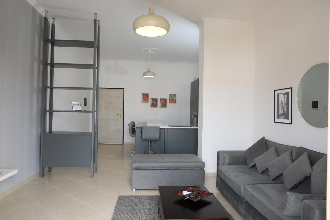 Square View Apartment Vlorë 외부 사진