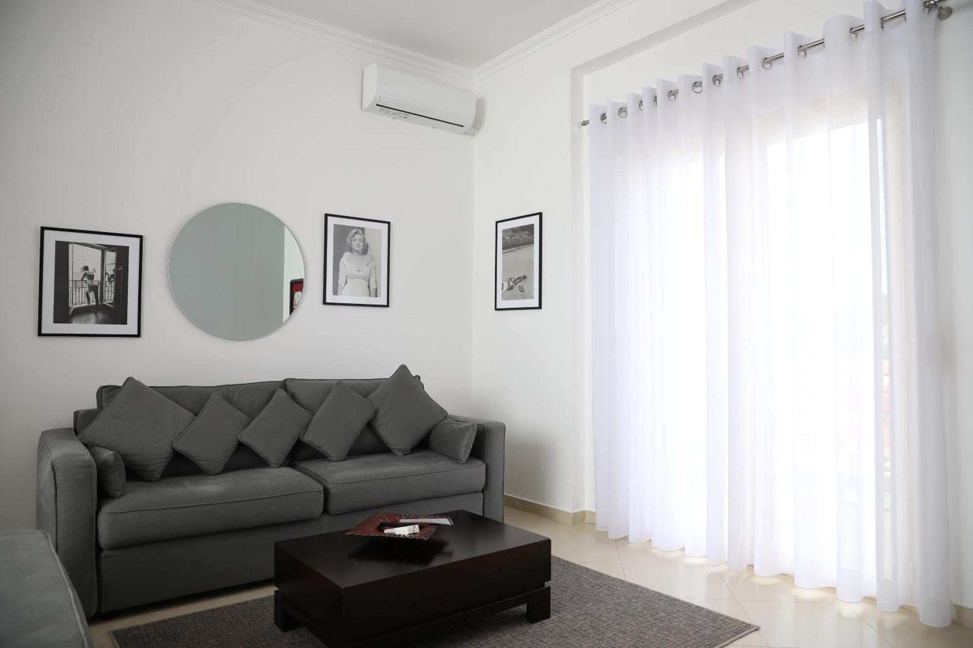 Square View Apartment Vlorë 외부 사진