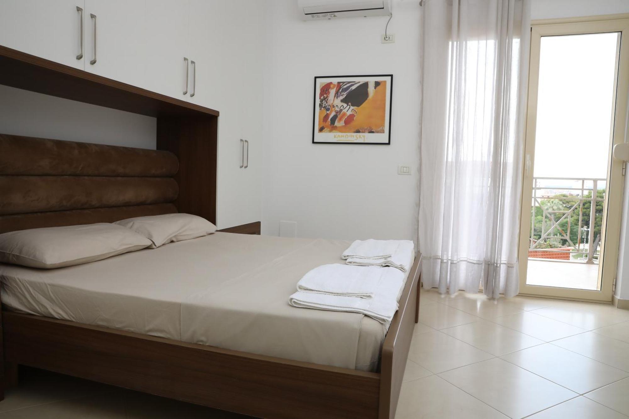 Square View Apartment Vlorë 외부 사진